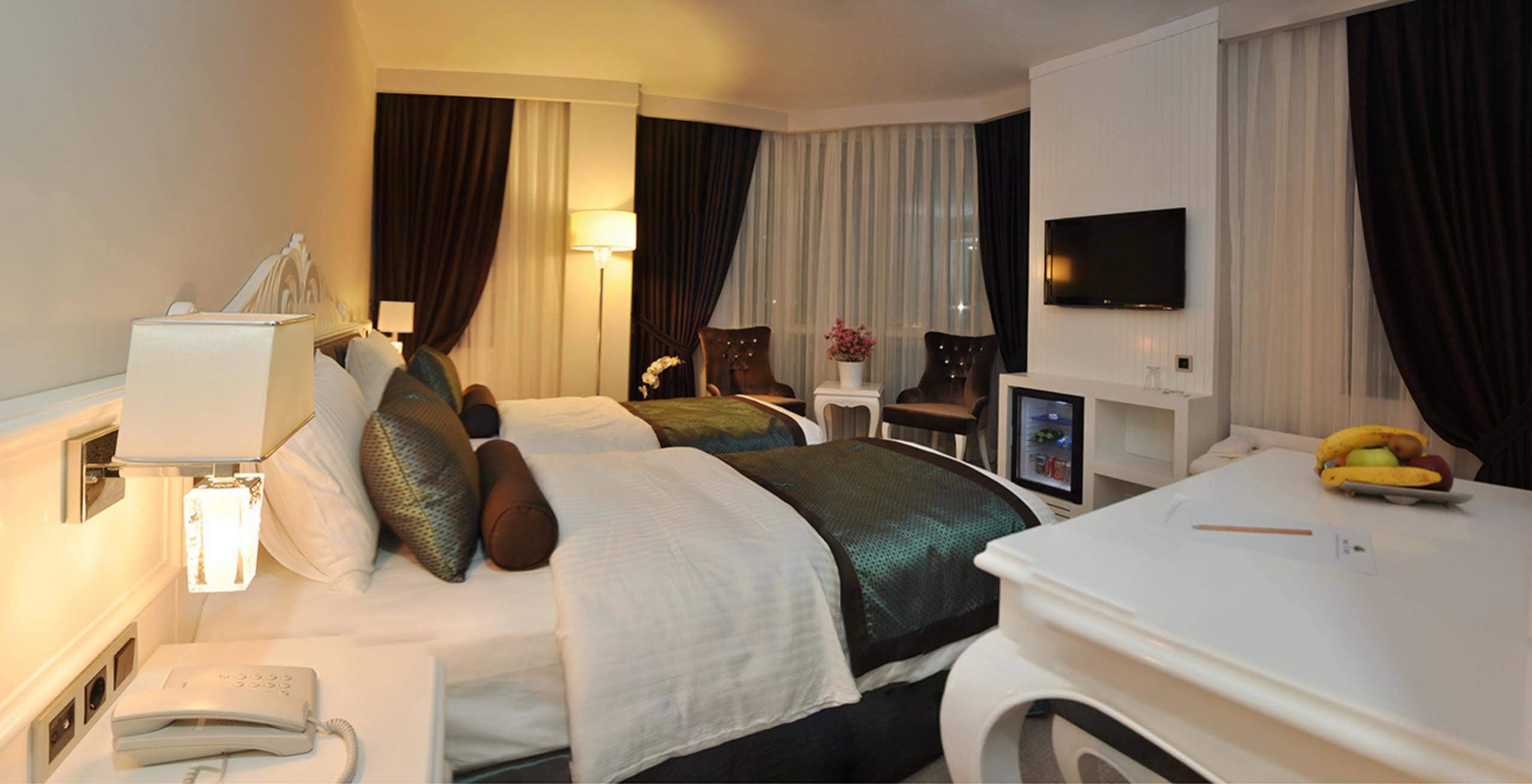 Taksim Line Hotel Istanbul Exterior photo