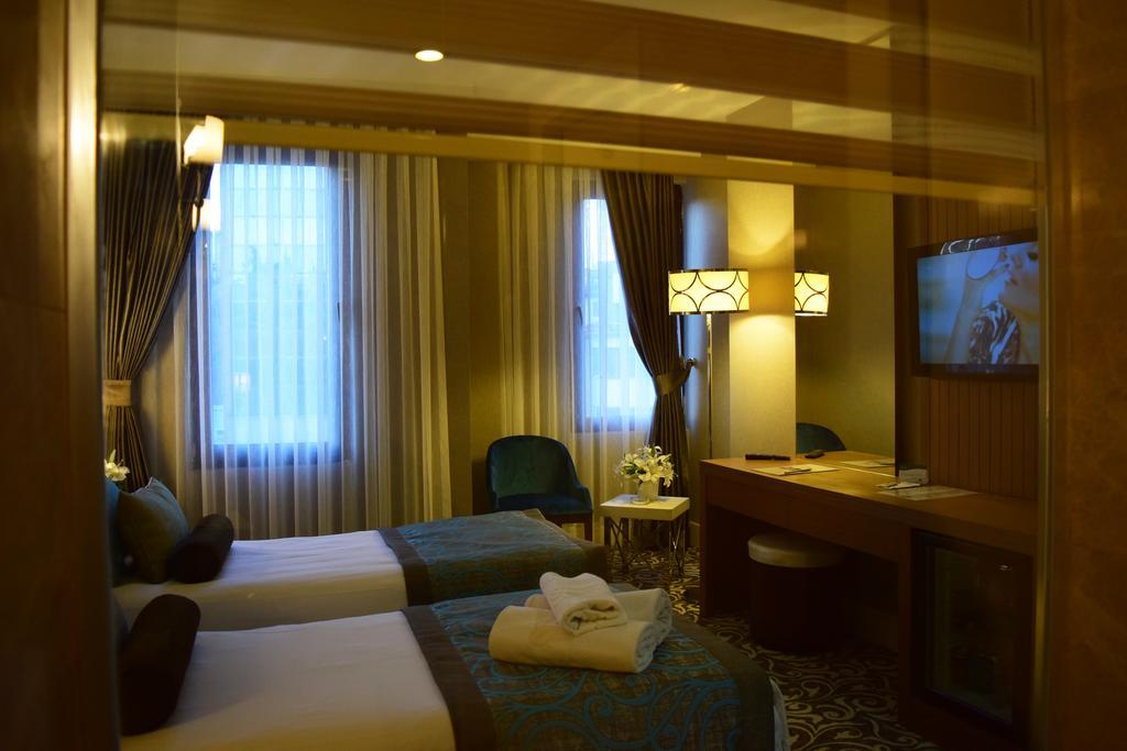 Taksim Line Hotel Istanbul Exterior photo
